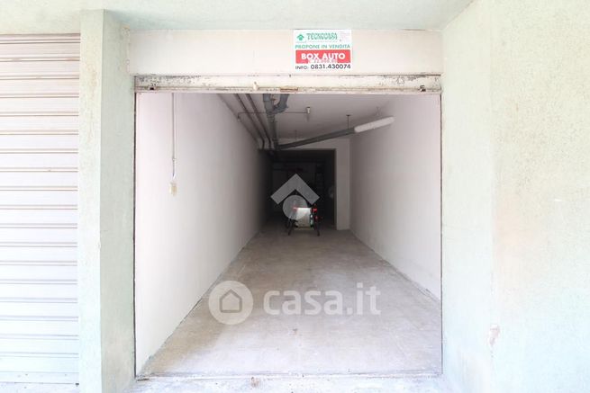 Garage/posto auto in residenziale in Via San Martino della Battaglia 11