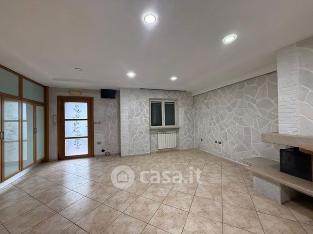Villa in residenziale in Via Bologna