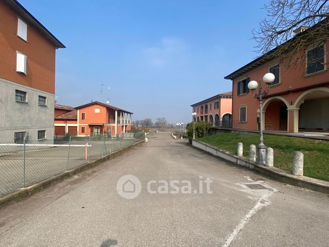 Terreno agricolo in commerciale in Via Filippo Turati