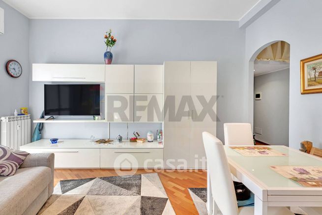 Appartamento in residenziale in Via Montello 23