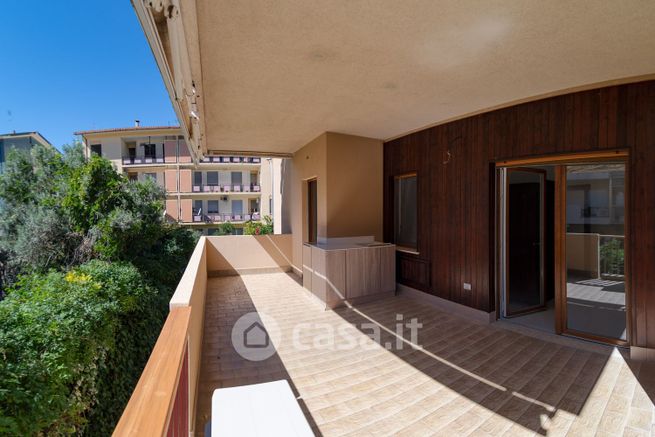 Appartamento in residenziale in Via Enrico Besta 11
