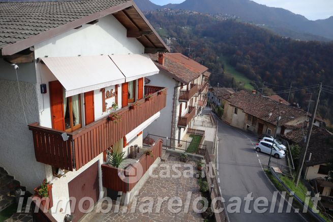 Casa indipendente in residenziale in Via Galleria 10