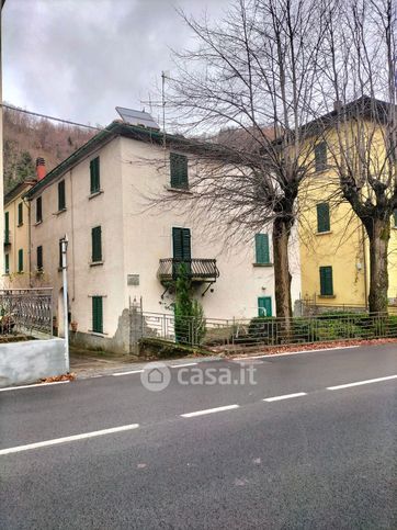 Casa indipendente in residenziale in 