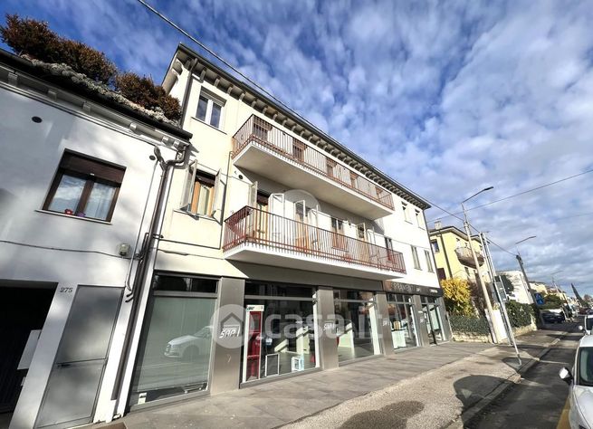 Appartamento in residenziale in Viale Trieste 275