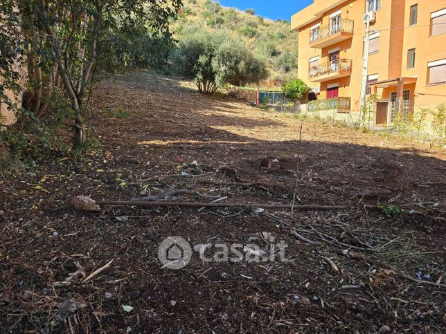 Terreno edificabile in residenziale in Via Cagli Corrado