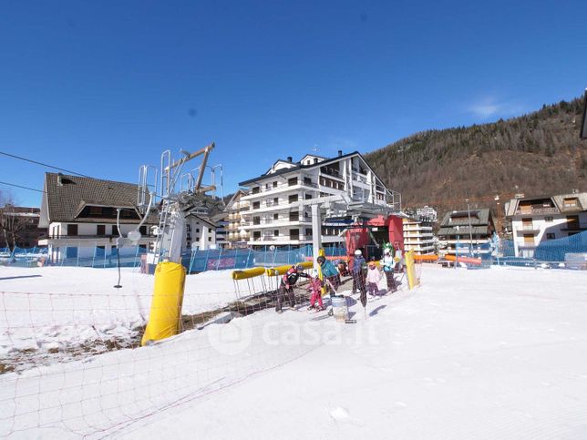 Appartamento in residenziale in Via Adamello 35