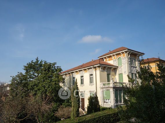 Appartamento in residenziale in Via Francesco Nullo