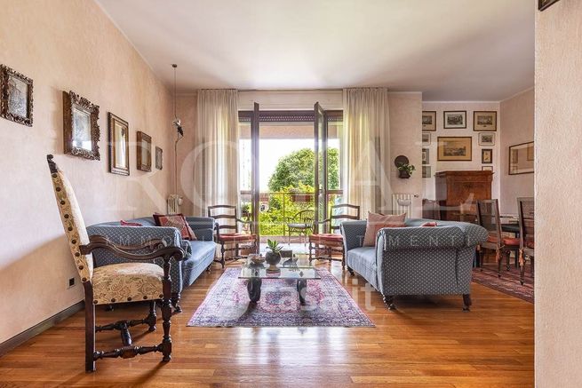 Appartamento in residenziale in Via Gaetana Agnesi 5