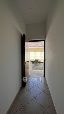 Ufficio in commerciale in Via Cirigliano 204