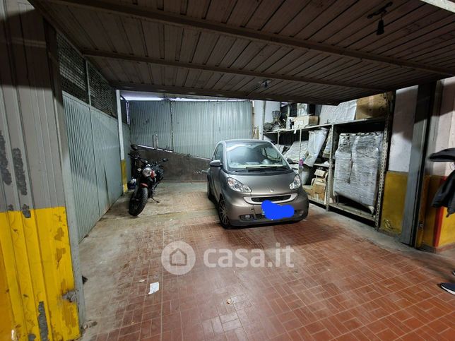 Garage/posto auto in residenziale in Via Palermo 135