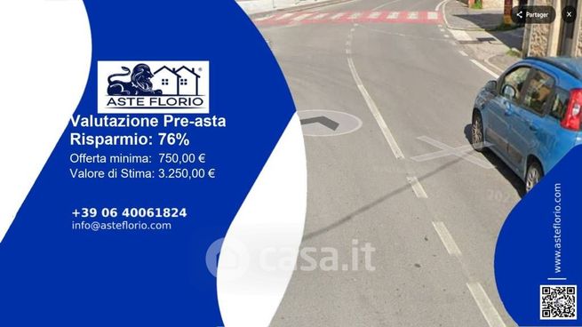 Box/posto auto in residenziale in Via Raffaello Sanzio 19