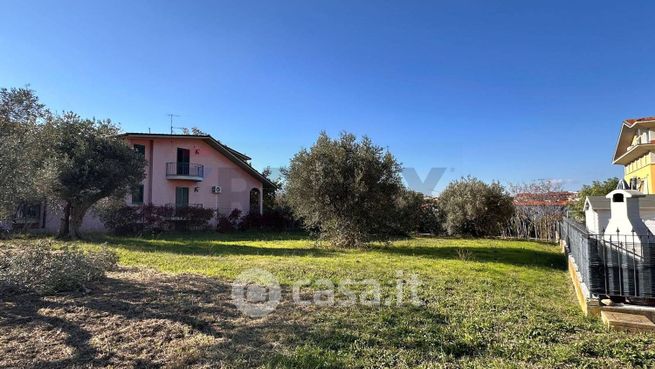 Terreno edificabile in residenziale in Via per Treglio