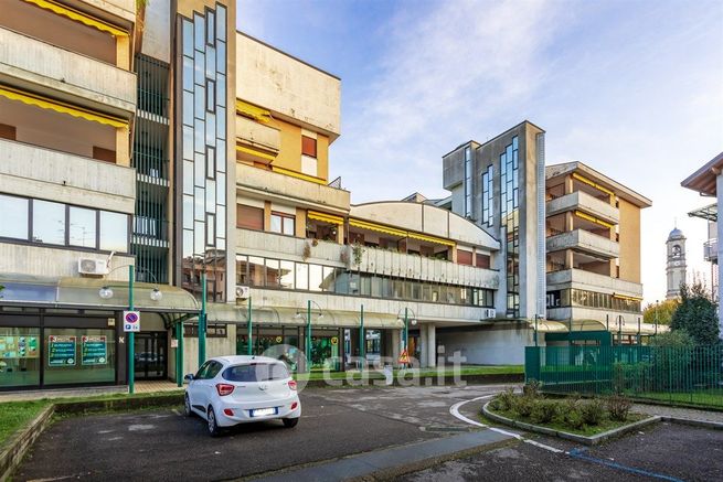 Ufficio in commerciale in