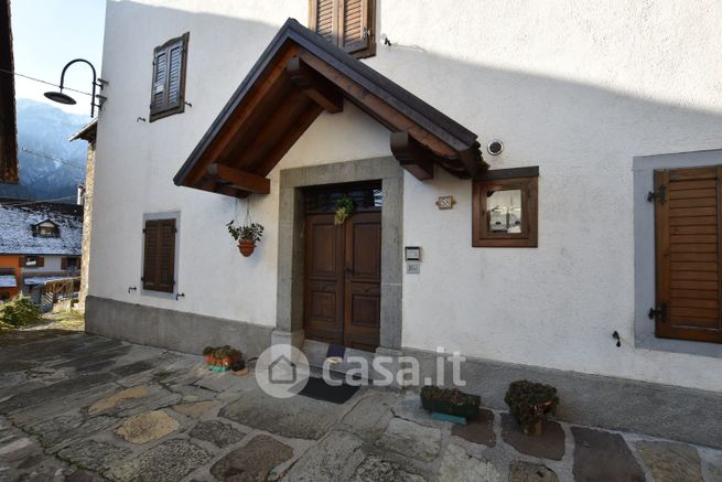 Casa indipendente in residenziale in prato 58