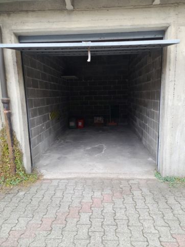 Box/posto auto in residenziale in