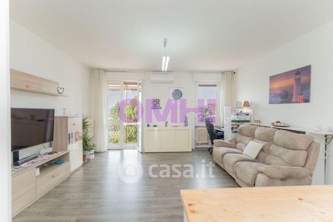 Appartamento in residenziale in Via Liguria 48