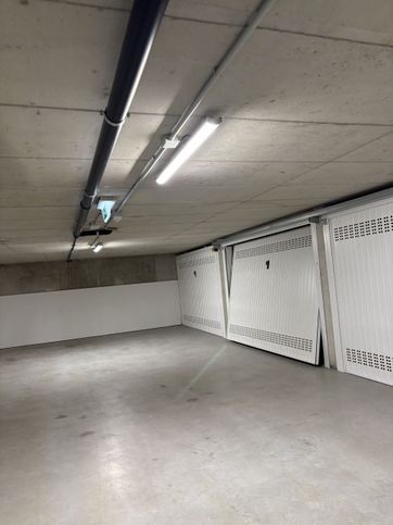 Box/posto auto in residenziale in Via Giovanni e Tina Lorenzoni