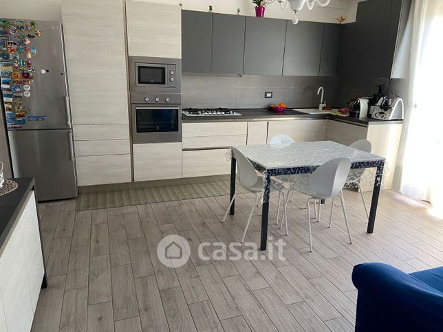 Appartamento in residenziale in Via Zeno Pezzoli 4