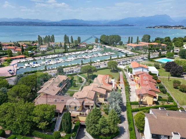 Appartamento in residenziale in Via Salvo D'Acquisto