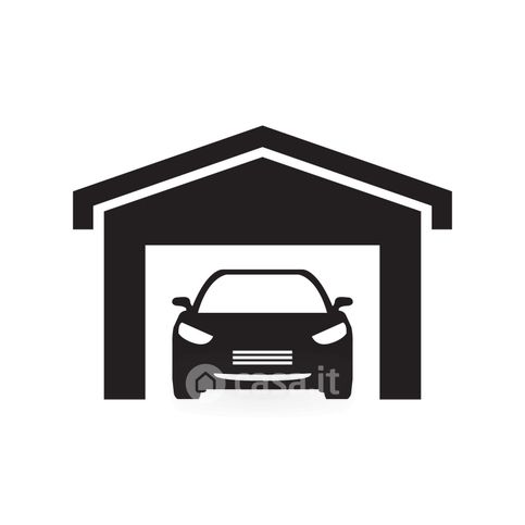 Box/posto auto in residenziale in Strada Gonzaga 4 A
