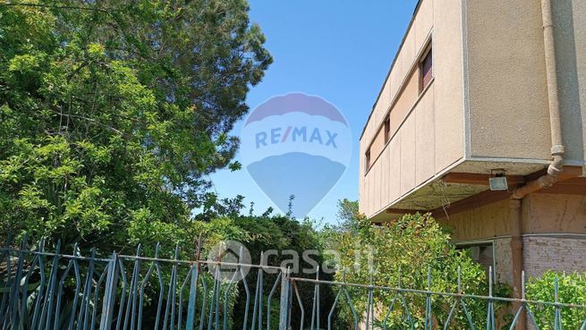 Villa in residenziale in Viale dei Miti