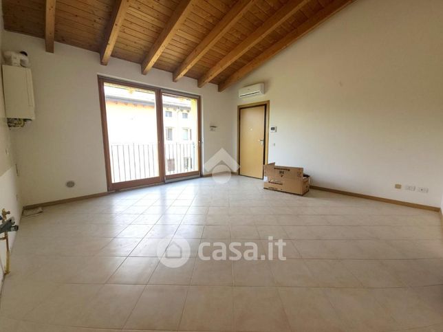 Appartamento in residenziale in Via Divisione Acqui 22