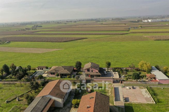 Villa in residenziale in Corso Umberto I' 67--65