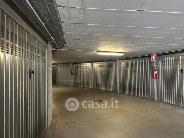 Garage/posto auto in residenziale in Via Piemonte 2