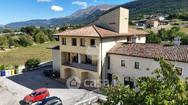 Appartamento in residenziale in Via Colle Verde 9