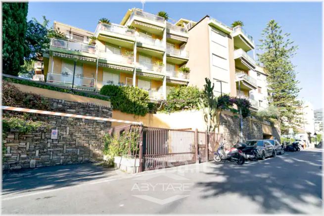 Appartamento in residenziale in Via Franco Norero 13