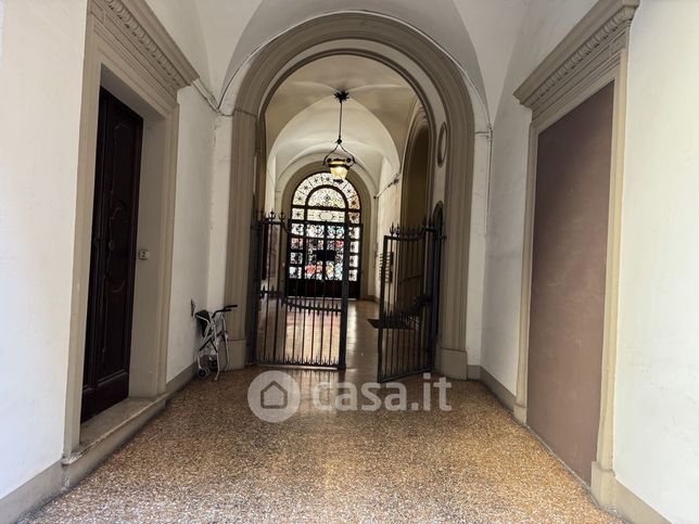 Box/posto auto in residenziale in Via Farini