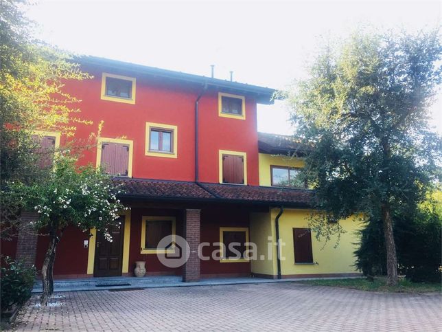 Villa in residenziale in Via Aronco