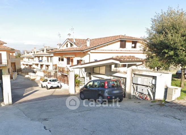 Appartamento in residenziale in Via Vittoria Colonna 22