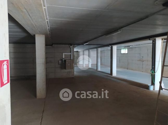 Capannone in commerciale in Via Crema