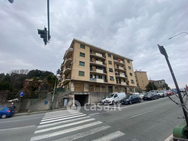 Appartamento in residenziale in Via Ugo Polonio 30