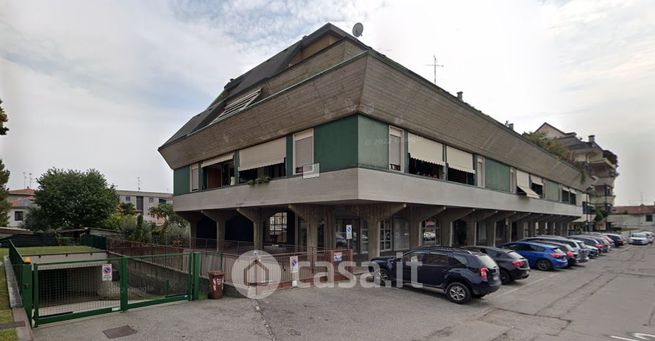 Appartamento in residenziale in Via Gela 5