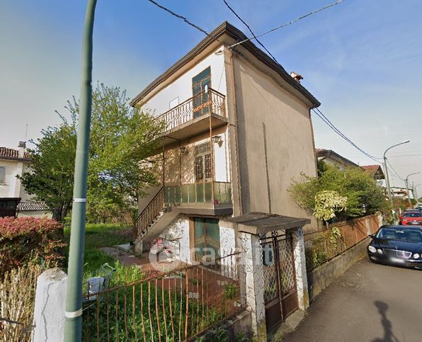 Casa indipendente in residenziale in Via Santa Rita 31