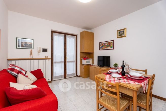 Appartamento in residenziale in Via Roncaglia Bassa