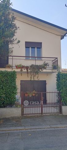 Casa indipendente in residenziale in Via Ignazio Guiccioli