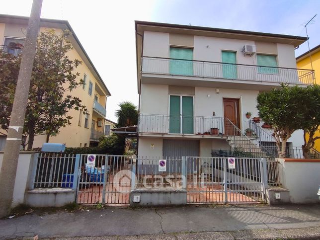 Appartamento in residenziale in Via D. Alighieri 16
