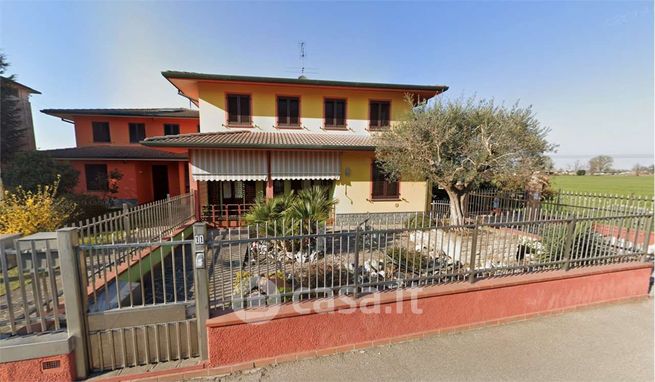 Capannone in commerciale in Vicolo delle Brede 7