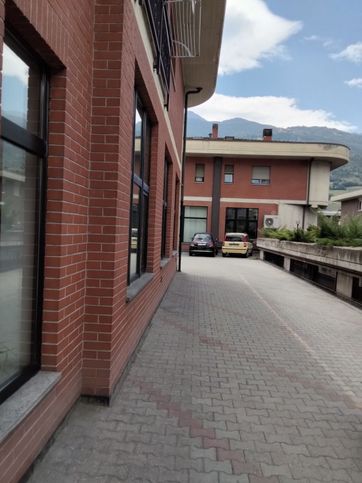 Appartamento in residenziale in Corso Lancieri di Aosta 28