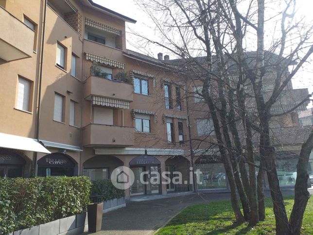 Appartamento in residenziale in Via I. Rota 30