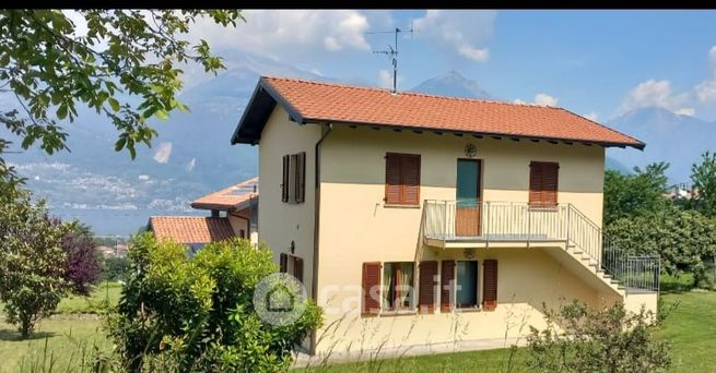 Appartamento in residenziale in Via Campione