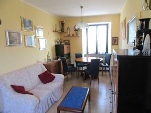 Appartamento in residenziale in Via Monte Leone