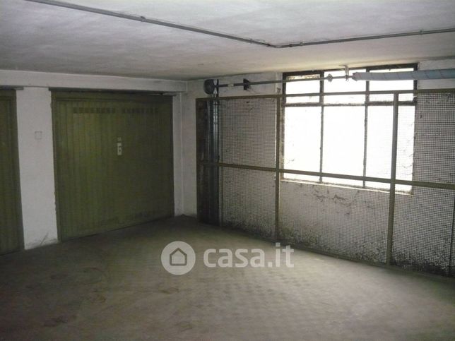 Box/posto auto in residenziale in Via Aldo Protti 9