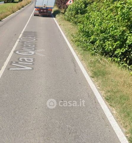 Terreno agricolo in commerciale in Via Quari Destra