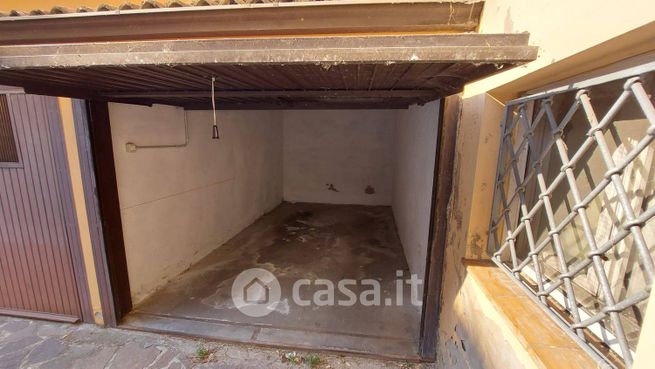 Box/posto auto in residenziale in Via Rodolfo Pio