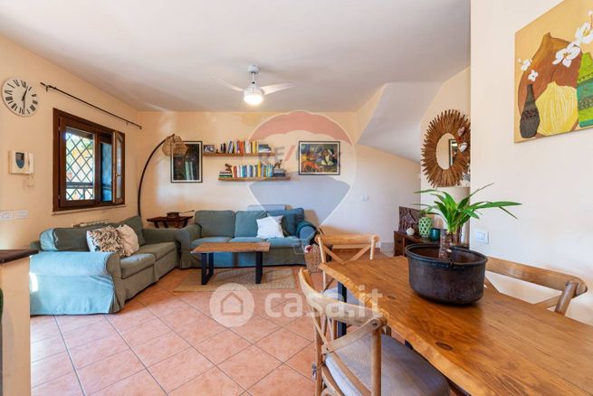 Casa bi/trifamiliare in residenziale in Via Bersone 43