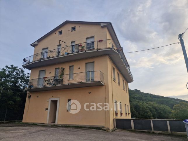 Appartamento in residenziale in Strada Fontana la Trinità 1